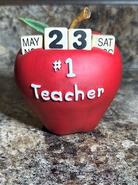Russ Berrie Red Apple '#1 Teacher' Perpetual Desk Calendar